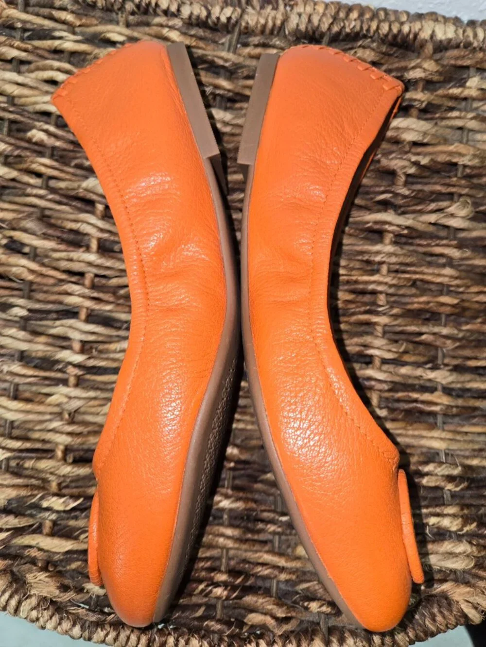 Tory Burch Orange Leather Logo Ballet Flats Gold Double T Size 8 NWOT